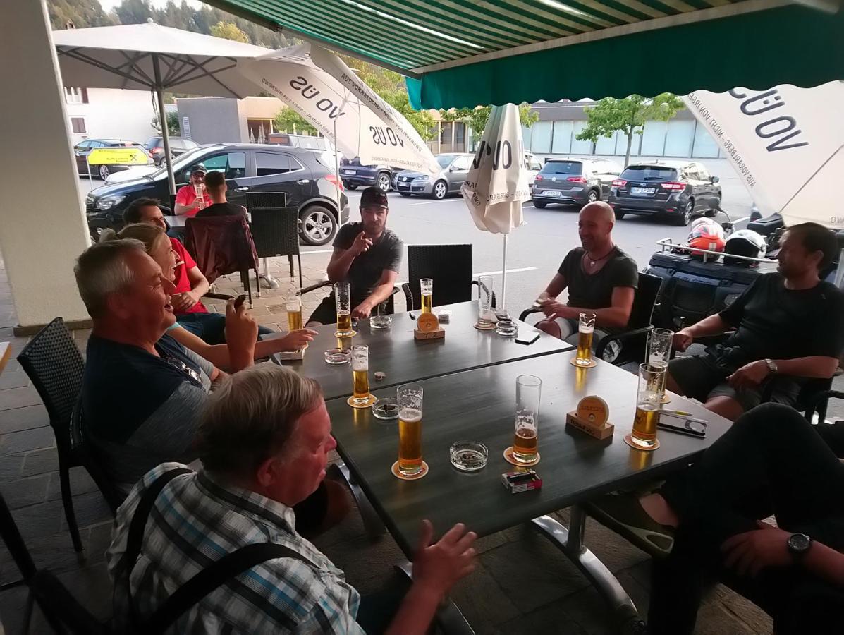 Gasthaus Krone Ubersaxen Luaran gambar